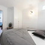 La Casa De Familia 3*