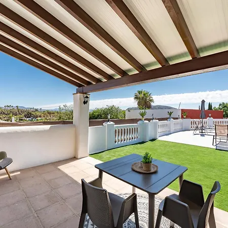 La Casa De Familia Bed & Breakfast Malaga