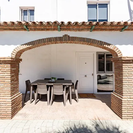 La Casa De Familia Bed & Breakfast Malaga